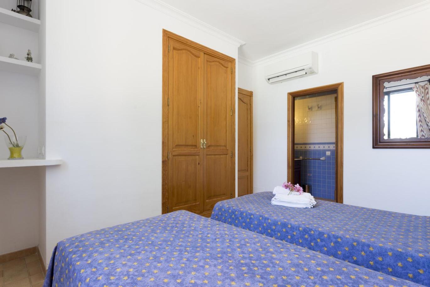 Villa With Private Mountain Ideal Runners Trailers Near Beach Approx 5 Min Walking Beach,Property Belong Puerto Pollensa Villas And Apartments מראה חיצוני תמונה